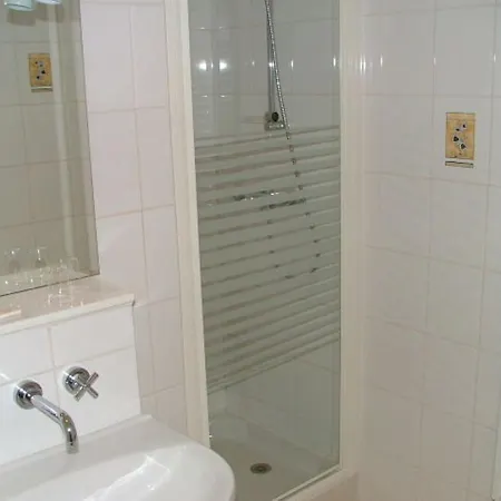 ベッド・アンド・ブレックファスト シェ フランシーヌ エ グザビエ 3*