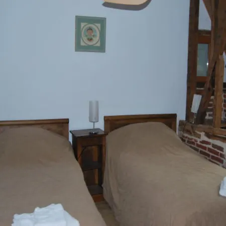 ベッド・アンド・ブレックファスト シェ フランシーヌ エ グザビエ 3*